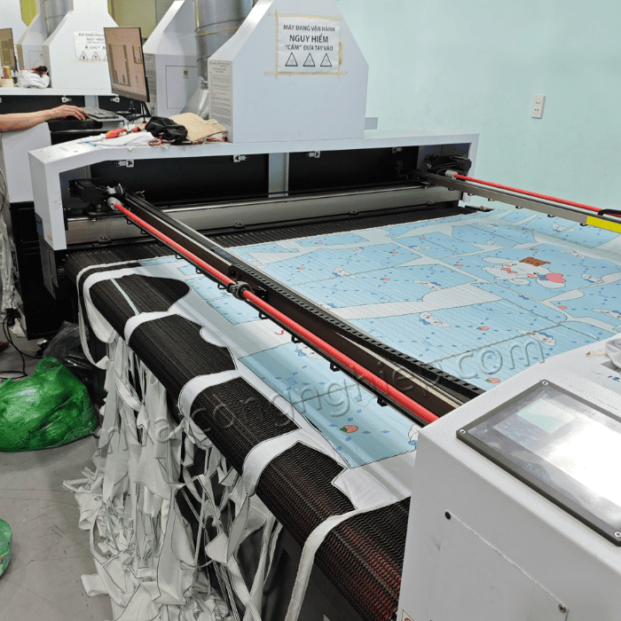 cắt laser đồ bộ pijama